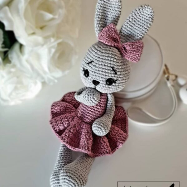 Króliczek na szydełku - Bunia (różowa)
