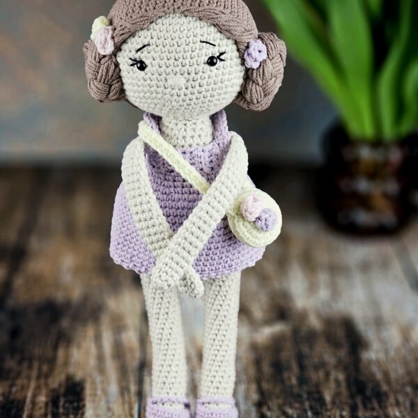 Lalka w sukience na szydełku - (lawenda)